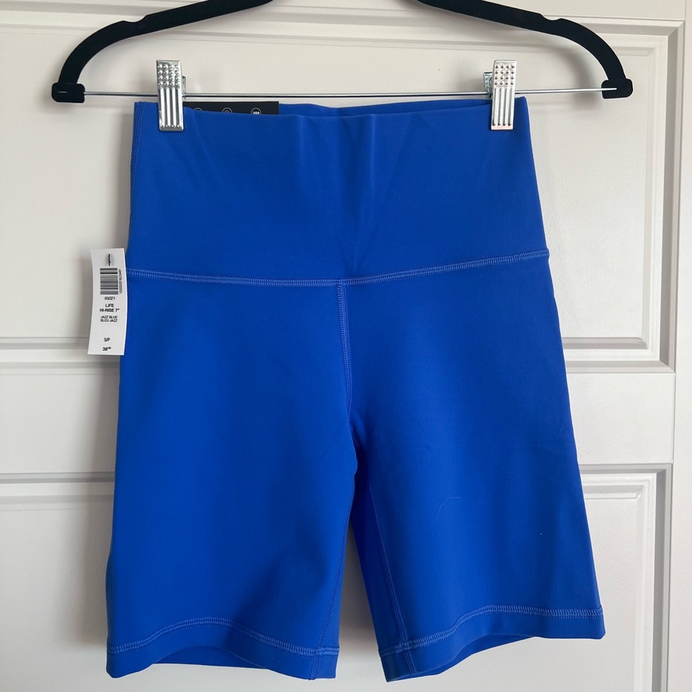 ARITZIA TNAction Cheeky Hi-Rise 7” Short